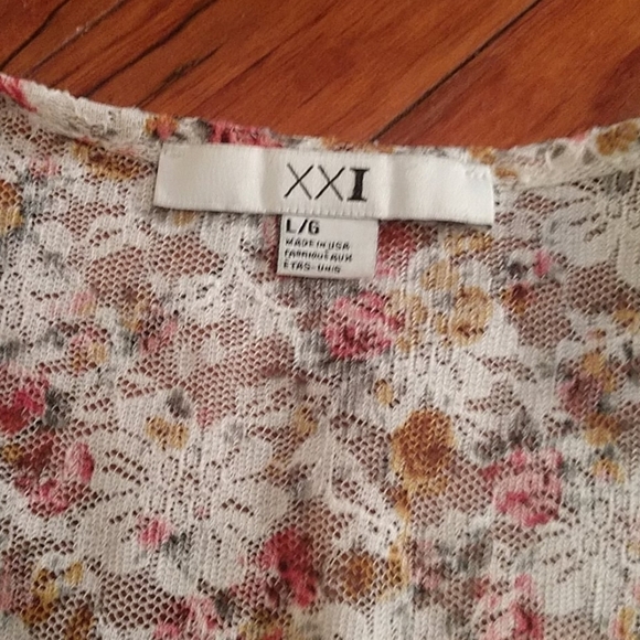 Forever 21 Lace Tank Top Size L - Picture 3 of 4